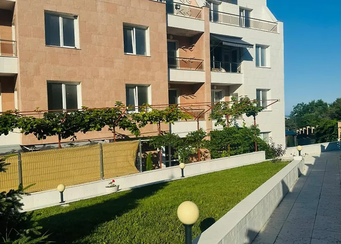 Kiwi Gardens * Byala (Varna)